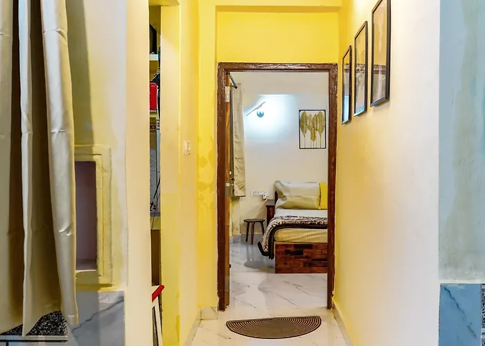 S.S. Homestay